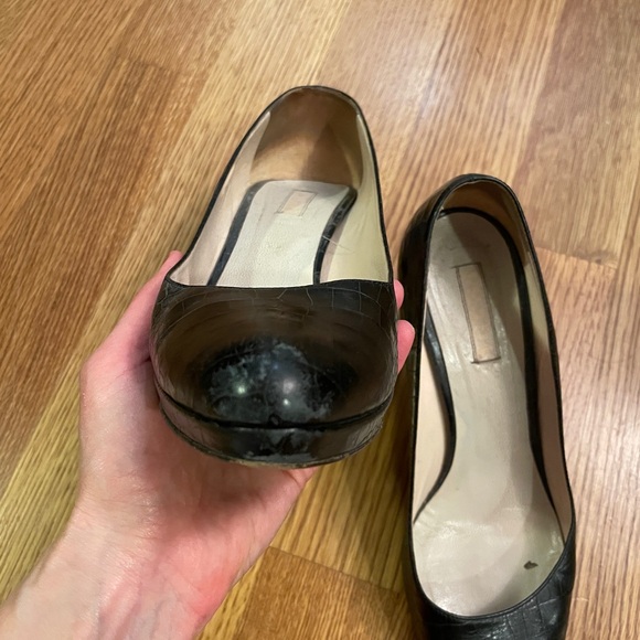 Prada Faux Crocodile Platform Pumps, Size 41 - Picture 9 of 13